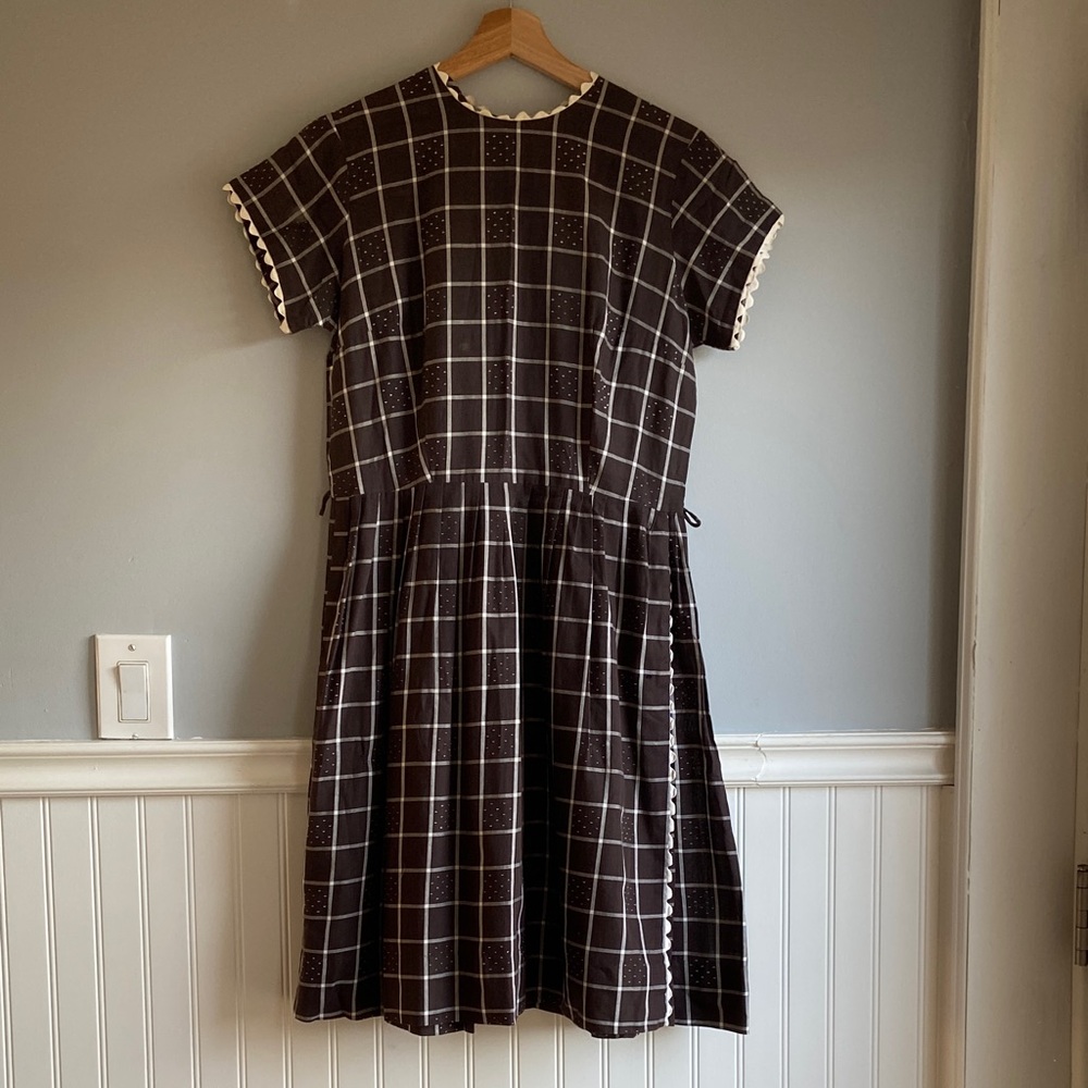 Vintage Windowpane Brown Cotton Dress with Scallop Trim